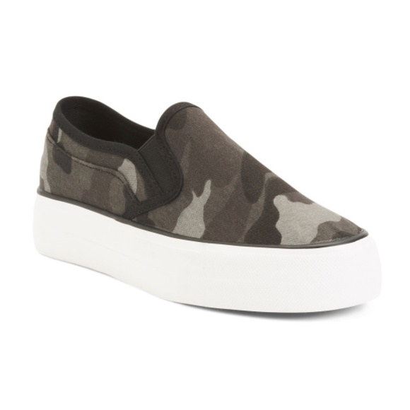 New Women's Restricted Camouflage Printed Slip On Sneakers - Picture 1 of 12